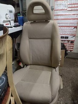Vyhřívané béžové polosport sedačky Golf IV Bora combi