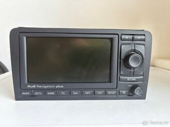 Audi radio - 1