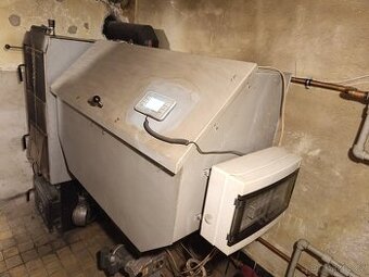 Viadrus U 26 (5článek, velká násypka) 25kW, 4.emisní třída