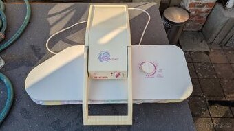 Napařovací žehlící lis Singer SP 1900