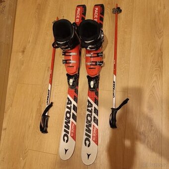 Dětské sjezdové lyže Atomic Race 8 délka 110 cm + boty
