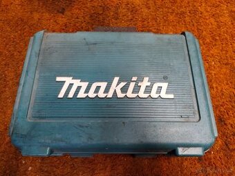 Makita kufr, nabíječka