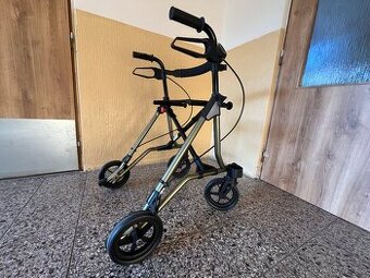 Chodítko pro invalidy