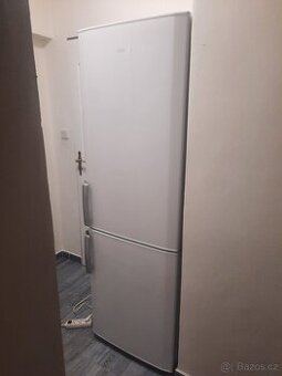 Vysoká lednice beko---mohu dovézt