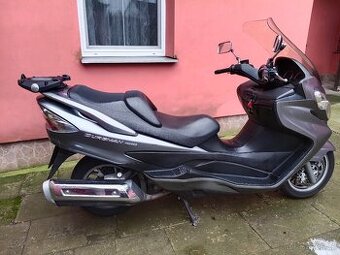Suzuki Burgman an 400
