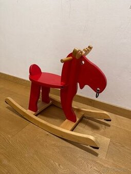 Dřevěný houpací kůň (los) z masivního dřeva