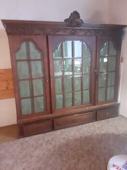 Skříň policová starožitná