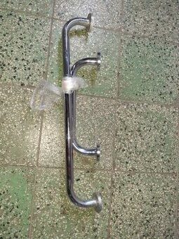 Chromovana madla na stenu