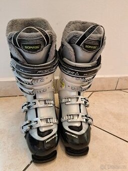 Dámské lyžařské boty Fischer Vision