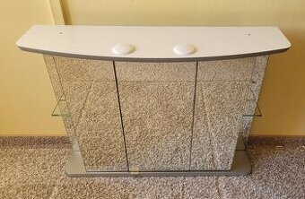 Závěsná zrcadlová skříňka