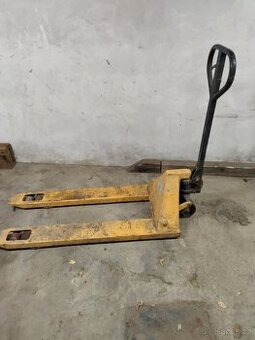 Paletový vozík 2000kg