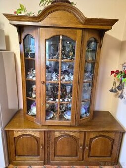 Komoda,skleník,vitrína dub