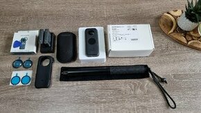 Kamera Insat360 X2 zánovní, tři baterie