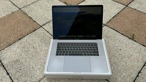 Macbook Pro 15,4” CTO intel i7/32GB