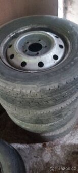 Prodam 4 plechove disky s pneu na Rnault Master, Opel Movano