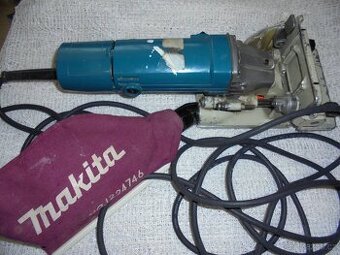 Prodám štěrbinovou frézku zn.MAKITA - 1