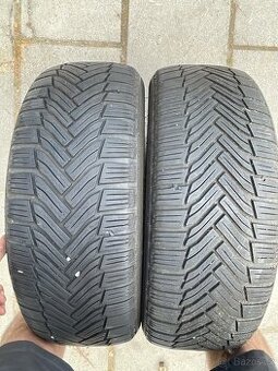 Dvě zimní pneu Michelin 205/55/16