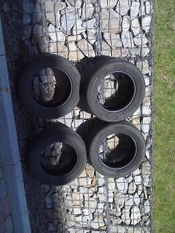 prodám pneu 205/60 r 15 Continental