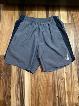 Nike Dry Fit šedé kraťasy