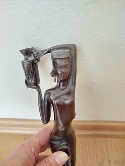 Soška africké ženy - 1