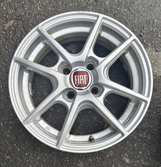 Použité alu disky Fiat Panda ,500 velikost R14