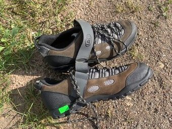 Nové nejeté cyklotretry Louis Garneau Navigator 2 EU40