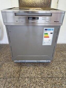 Myčka nádobí Miele G 6300 SCi