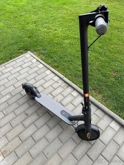 Elektrokolobezka Mi Electric Scooter 1S