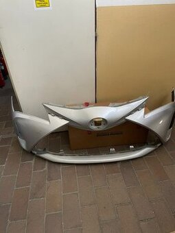 originál predný nárazník - toyota Yaris Y20
