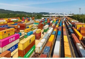 Námořní kontejnery METRANS PRAHA
