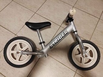 Dětské odrážedlo Strider 12.