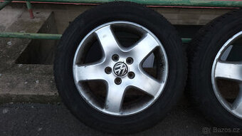 90% orig. zimní ALU kola 17" 5x120 VW T5 + T6