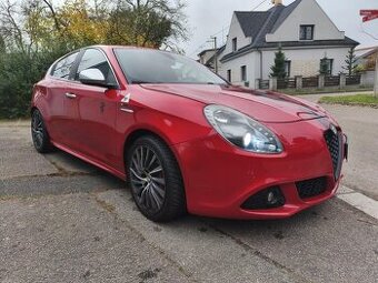Alfa Romeo giulietta quadrofoglioverde