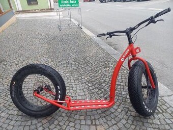 Koloběžka Kostka Raptor