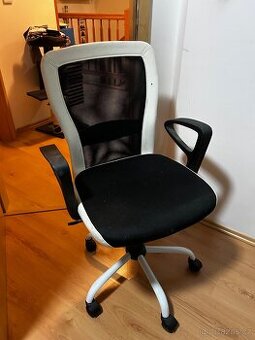 Kancelářská židle