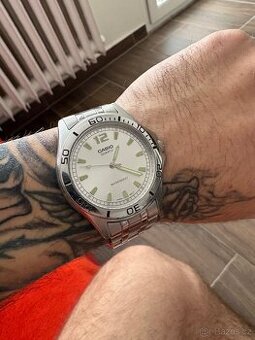 Hodinky Casio Quartz