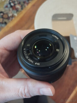 Panasonic Lumix G 25mm f/1.7 ASPH