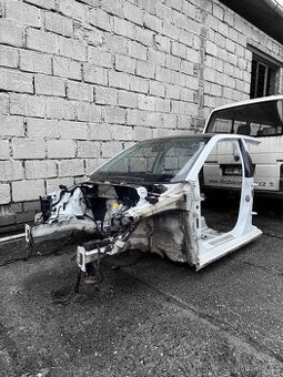 Škoda Fabia 3 - přední půlka karoserie