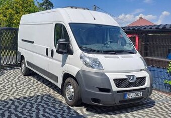 Obytná dodávka Peugeot 3.0 HDI 116KW, r.v.2011, naj. 112tkm