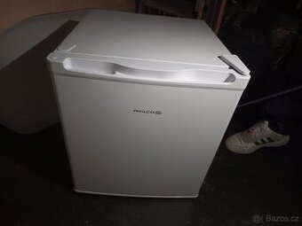 Malá lednice Philco