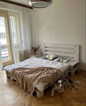 Paletová postel 160x200