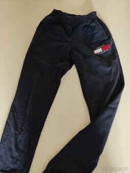 Tepláky pro holku Tommy Hilfiger