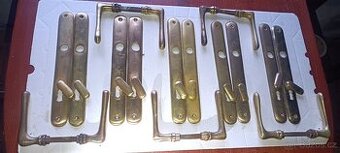 Mosazné kování 5x