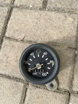 Tachometr na simsona