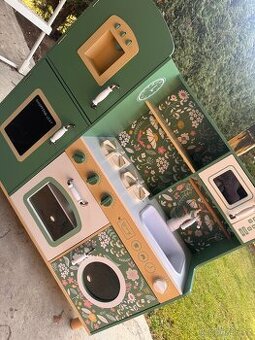 Dětská dřevěná kuchyňka ze zvuky