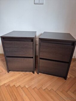 Prodám dva noční stolky - tmavé