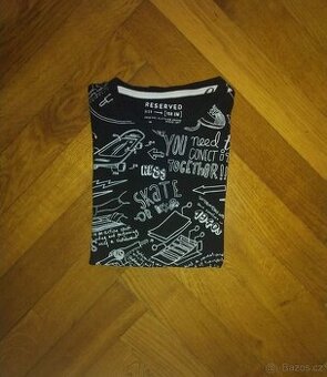 Černé tričko Reserved