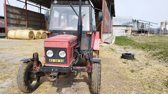 Traktor Zetor 7011