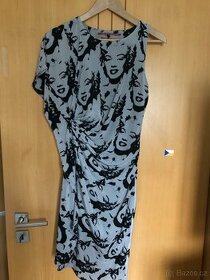 Společenské šaty PEPE JEANS s Marilyn Monroe