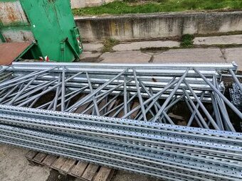 Paletové regály do garáže